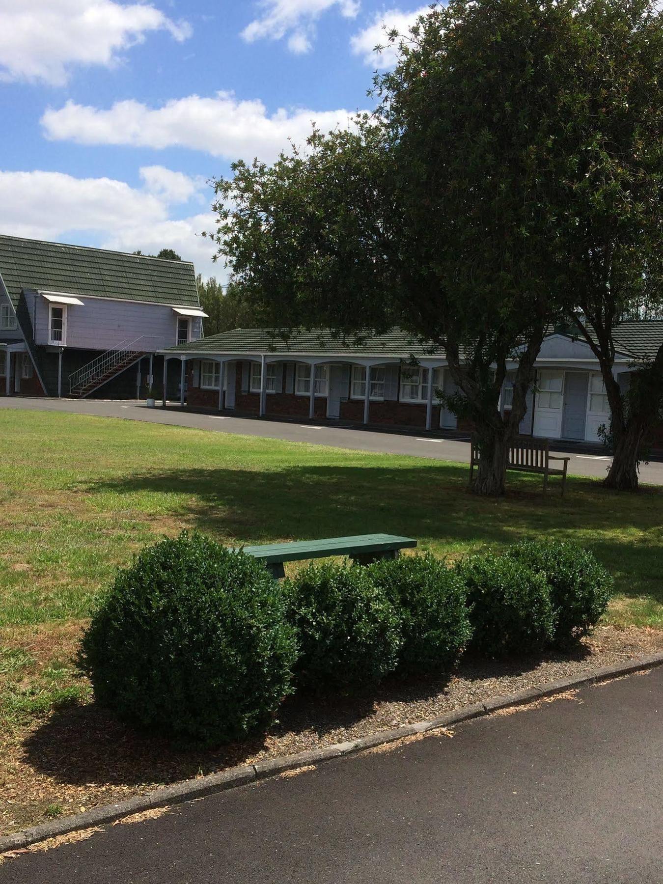 Colonial Motel Papakura Exterior foto